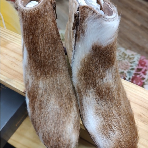 ✨Authentic MYRA Cow Hide Booties! 100% Leather and handcrafted! NWT AND BAG! - Picture 7 of 9